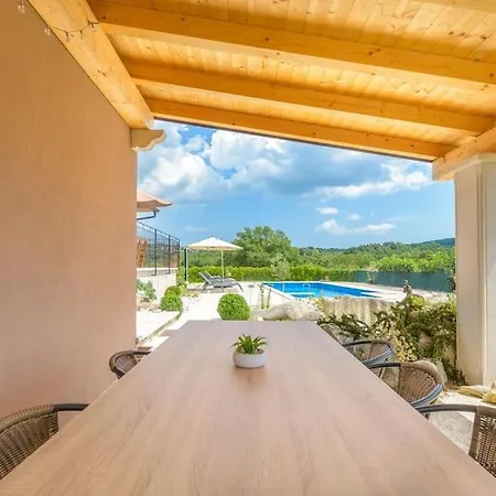 Villa Emini By Istrialux